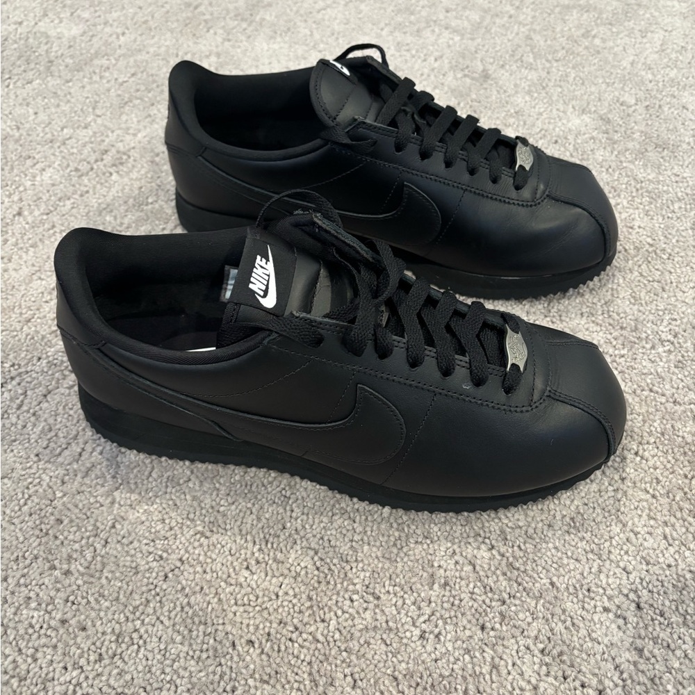 Nike Cortez Women’s All Black Leather Size 12